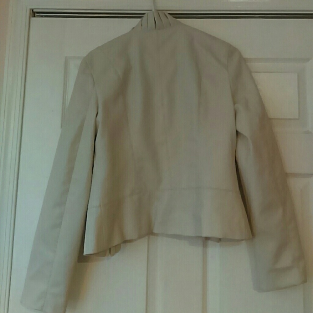 Leather jacket - Picture 2 of 5